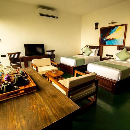 The Rockwall Boutique Hotel Bentota Kültér fotó